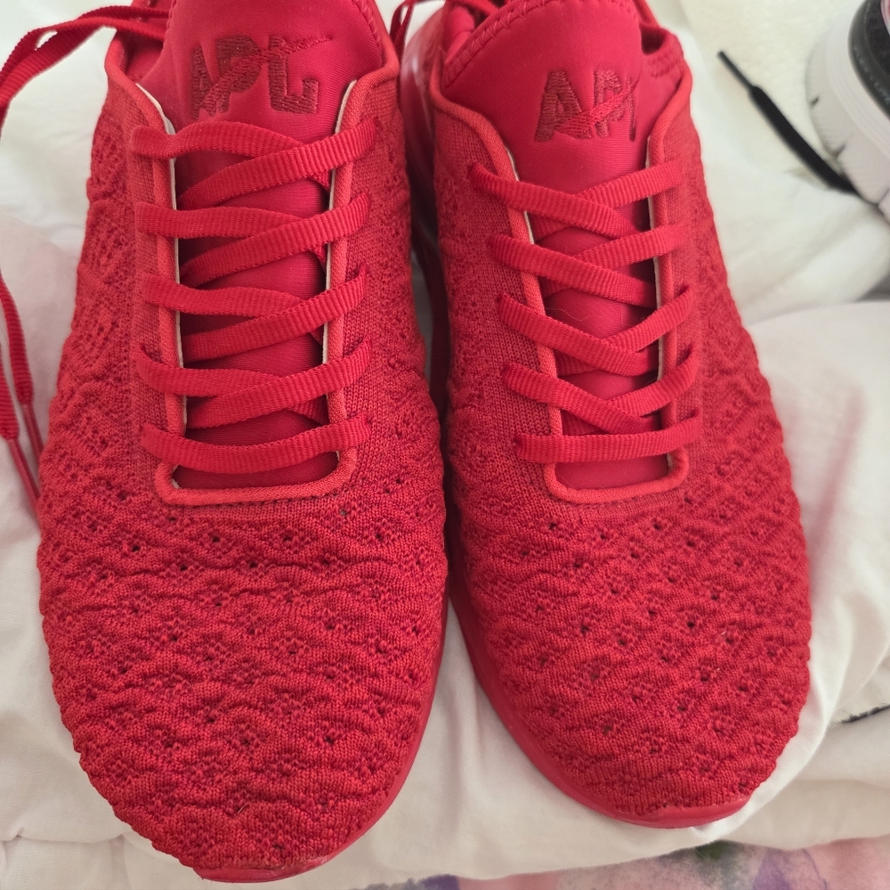 APL Techloom Phantom Women’s Red/ Magenta  Shoes